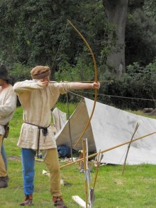 mediaeval_archery_reenactment